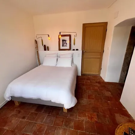 Les Roches Bed & Breakfast Compregnac Exterior photo