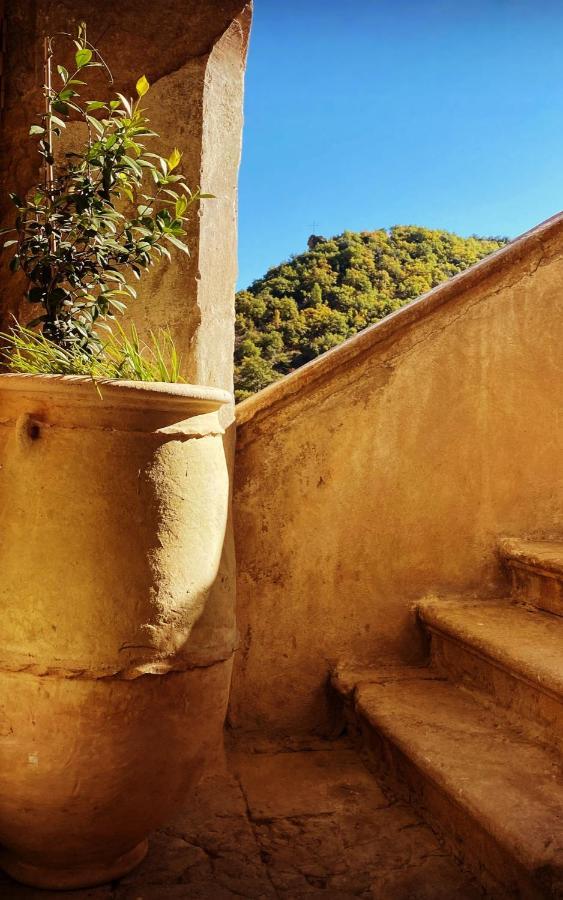 Les Roches Bed & Breakfast