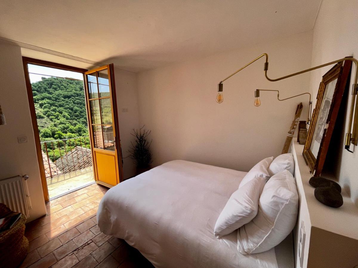 Les Roches Bed & Breakfast *